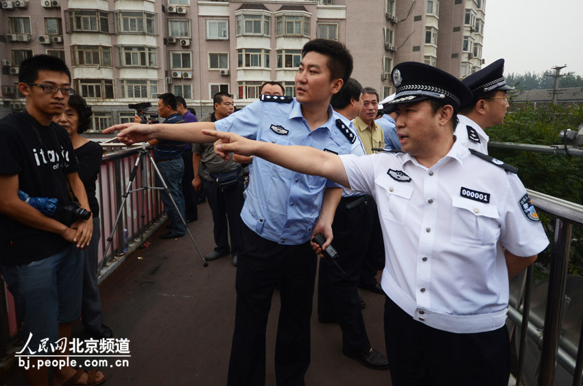 北京潮汐车道开通首日秩序井然 傅政华视察运