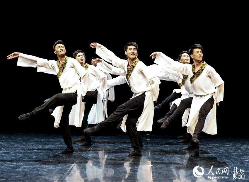 北舞2013级中国汉唐古典舞 青莲 班进行结业展
