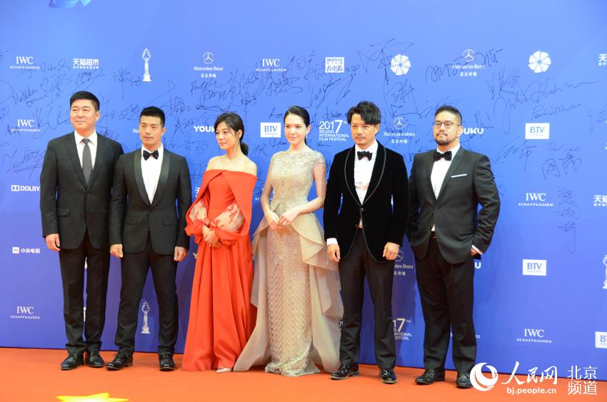 高清组图：第七届北京国际电影节闭幕式红毯星光熠熠 中外影人欢聚一堂
