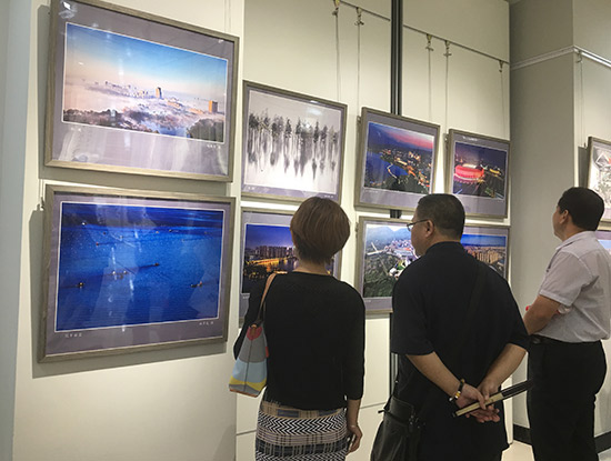 “时尚 印象 幸福”柯桥视觉艺术作品巡回展在京开幕