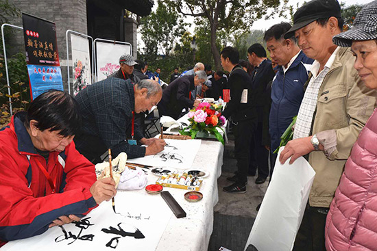 天桥街道为老服务月结硕果 千余志愿者服务社