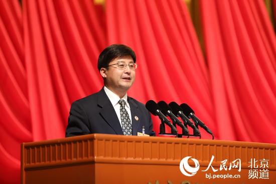 张振军委员代表民盟北京市委发言。人民网 尹星云 摄