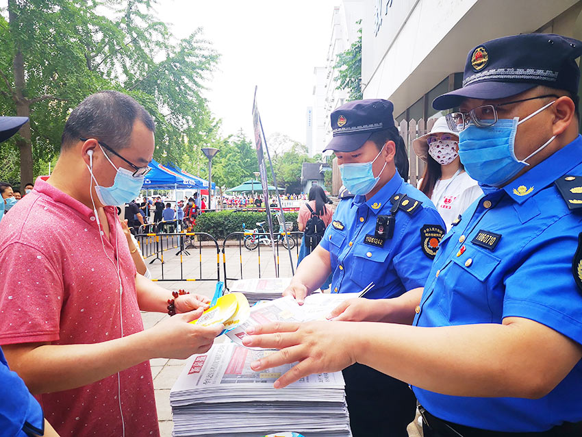 �ڱ������˴��п����⣬�����ֵ��ۺ�����ִ���ӵĶ�Ա��Ϊ�����ҳ����񡣣������ǹֹܾ�ͼ��