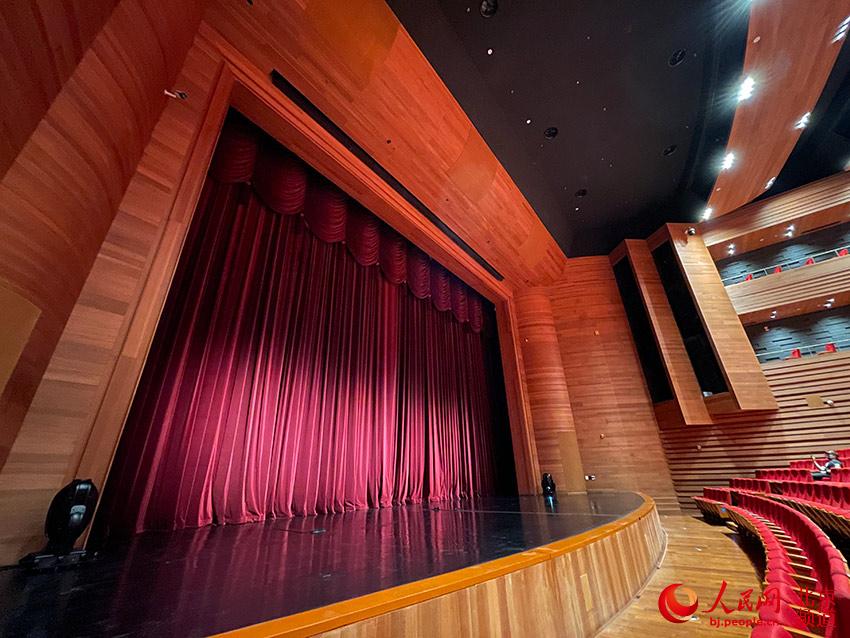 北京国际戏剧中心曹禺剧场。人民网 尹星云摄