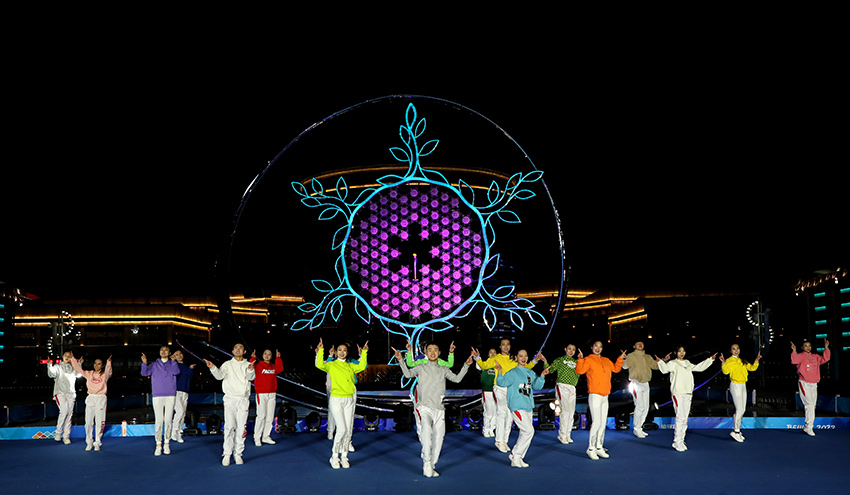 北京2022年冬殘奧會延慶賽區火炬台正式點燃。（延慶區融媒體中心供圖）