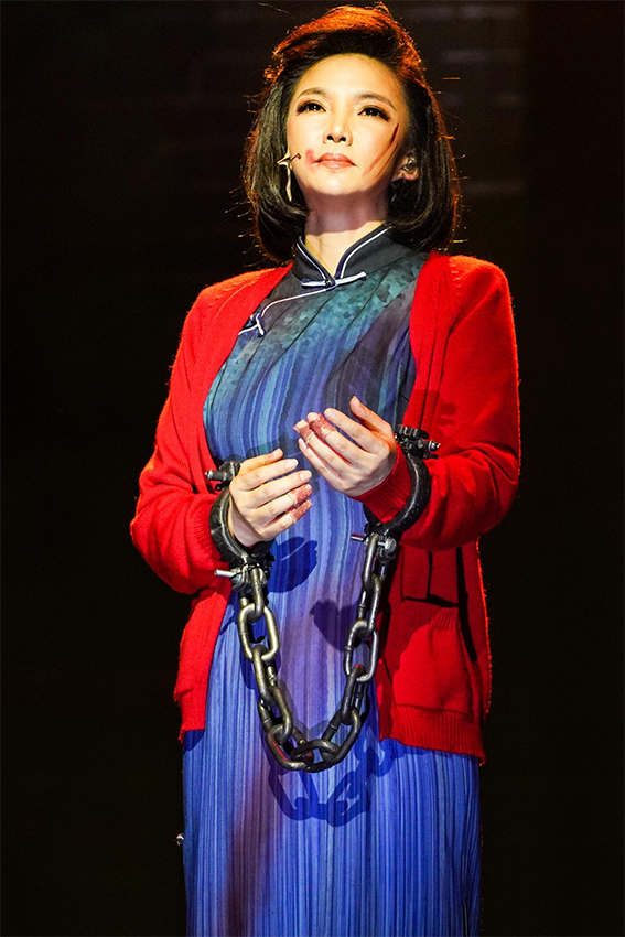 原创音乐剧《江姐》在中央歌剧院首演，歌唱家王莉领衔主演。（《江姐》剧组供图）