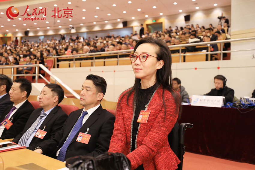 北京市政协十四届二次会议隆重开幕。 人民网记者 尹星云摄