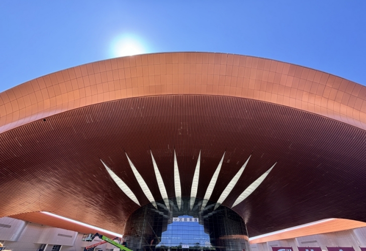 新国展 展新颜
