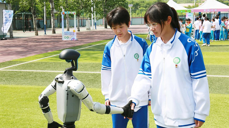 玉渊潭中学携手军庄中学探索高质量育人新路径