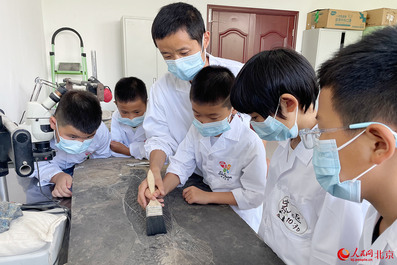 孩子們在基地參與多樣研學活動。人民網記者 尹星雲攝