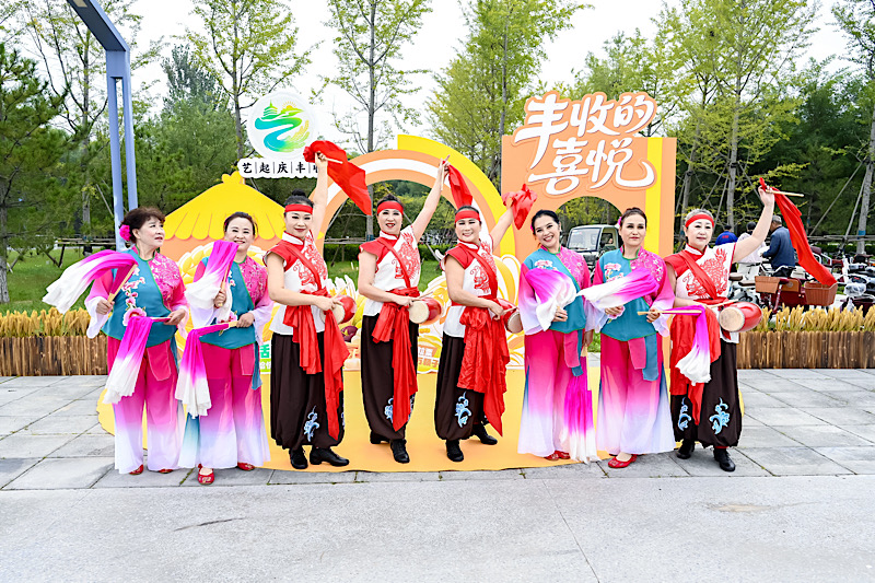 北京：丰收节、艺术节“双节”联动 共绘丰收新画卷