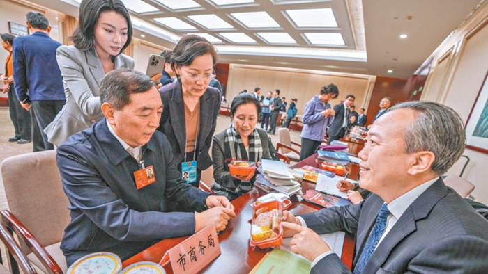 北京市47個部門回應民生關切