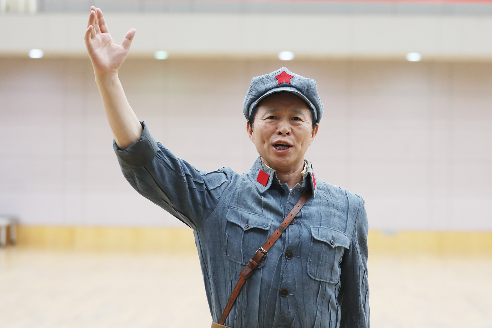原创民族歌剧《映山红》排练现场。人民网记者 尹星云摄