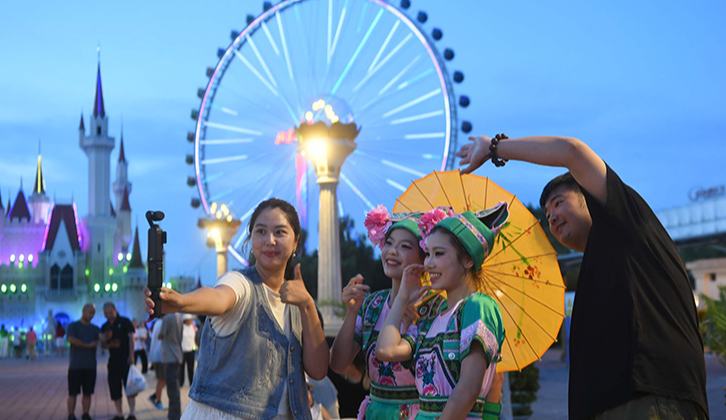 石景山游乐园打造京城夏夜新地标