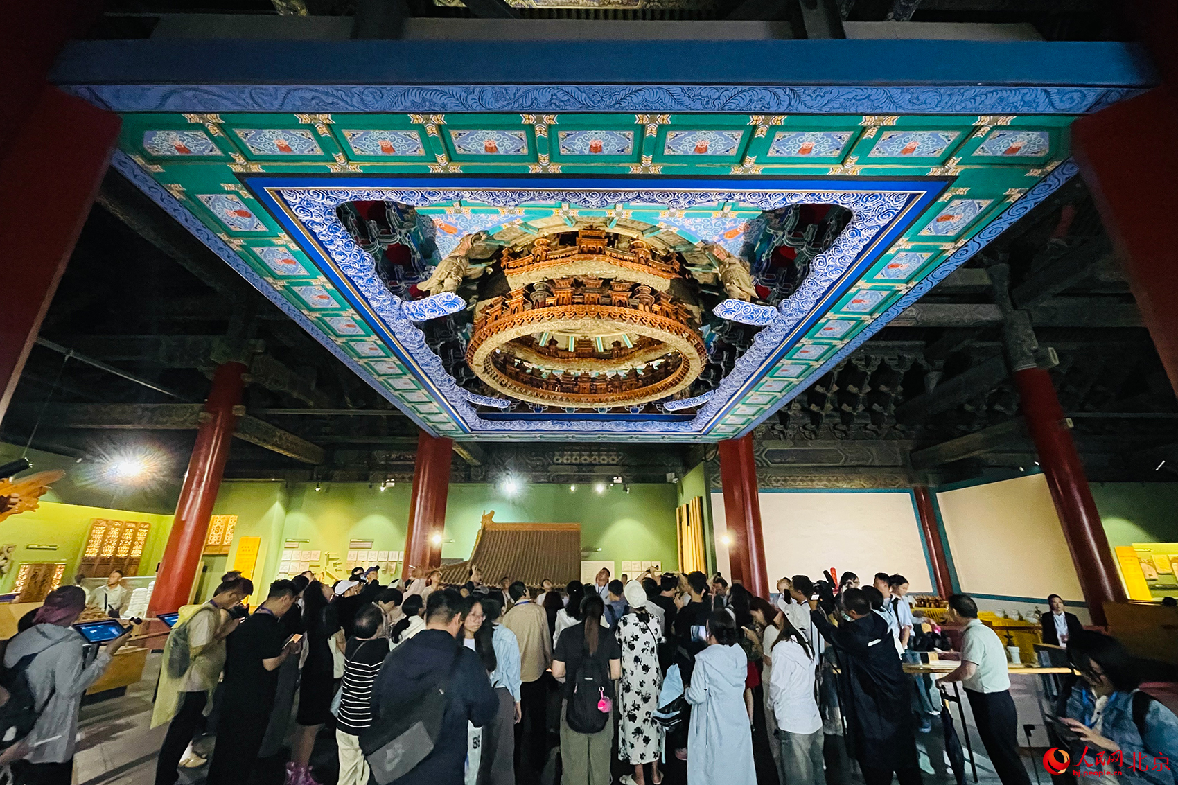 “最美漫步道”踩線體驗團走進北京古代建筑博物館 。人民網記者 尹星雲攝