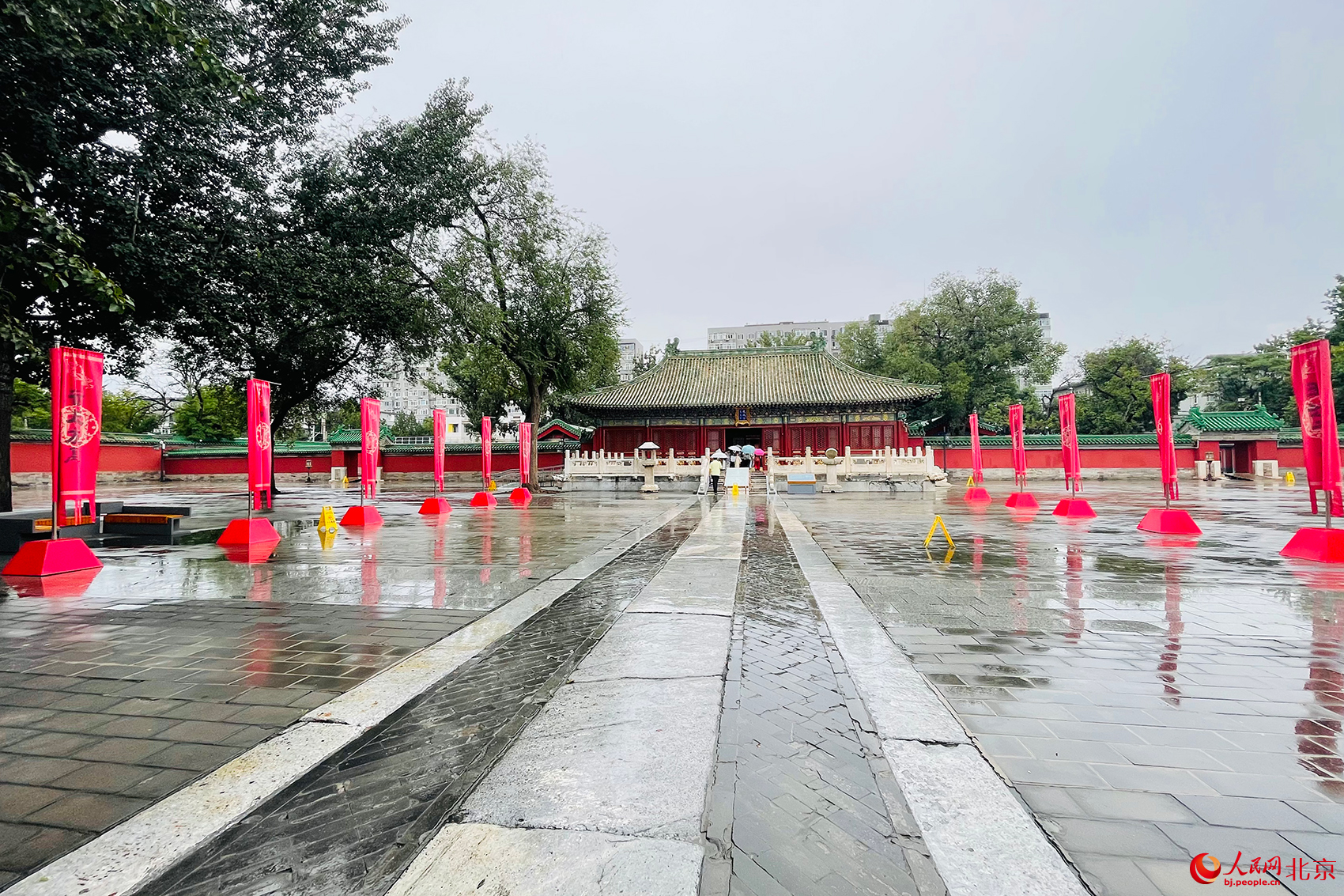 “最美漫步道”踩线体验团走进北京古代建筑博物馆 。人民网记者 尹星云摄