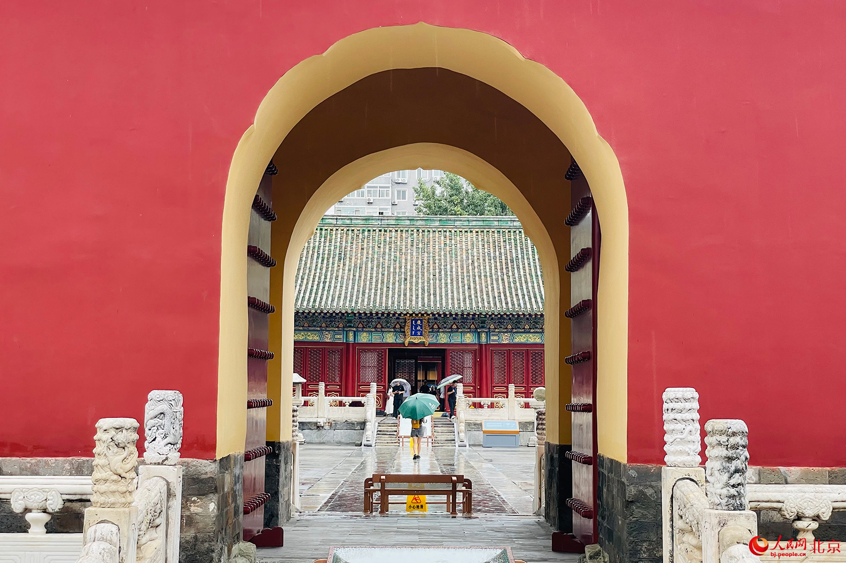 “最美漫步道”踩线体验团走进北京古代建筑博物馆 。人民网记者 尹星云摄